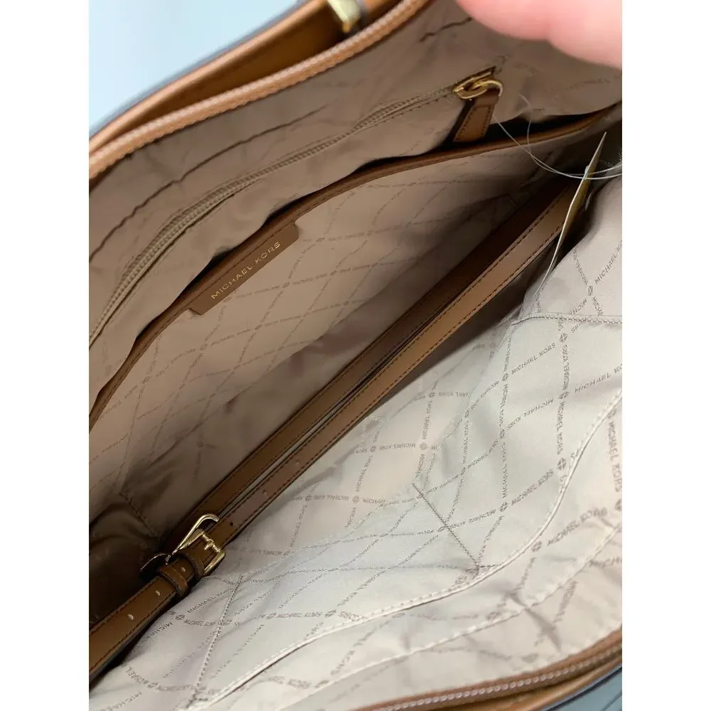 Michael Kors Jessie Large TZ Tote Zipper Closure Vanilla Light Brown NWT